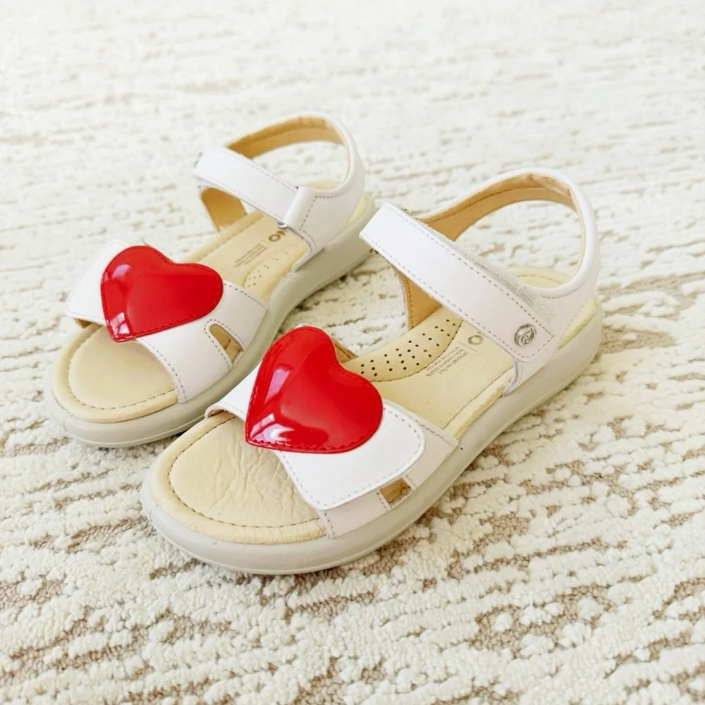 Naturino Velcro sandals with heart ♥️